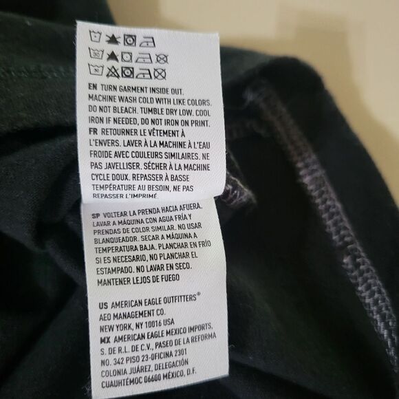 American Eagle Outfitters Men's Black Appliquéd Crewneck Short Sleeve Tee - Picture 10 of 12